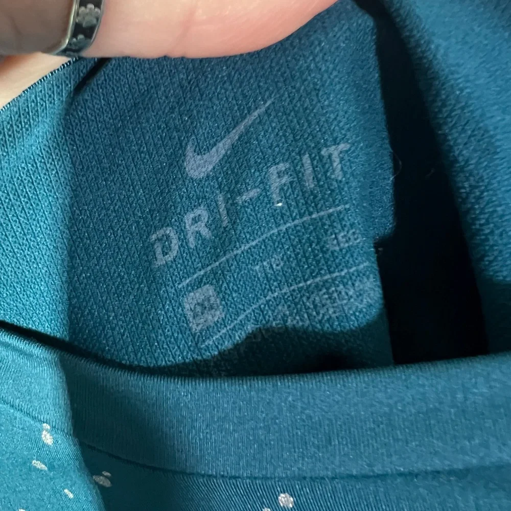 🏃‍♀️ |•NIKE•| Dri-Fit Long Sleeve Top